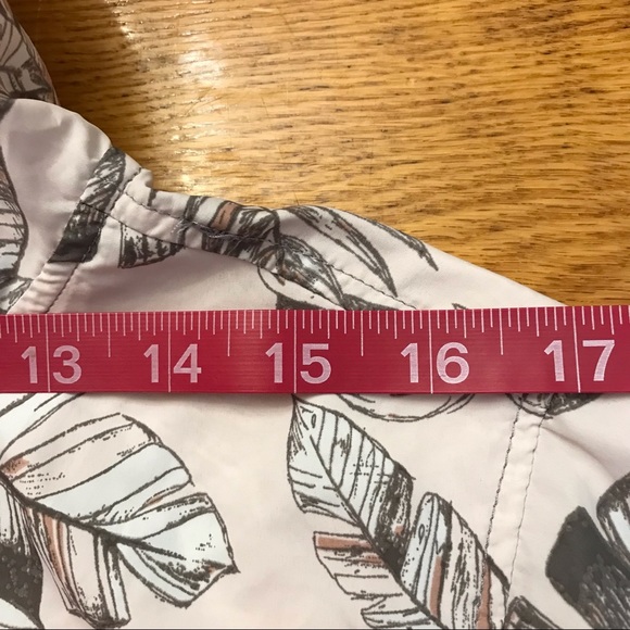 Empyre Women's Pullover Windbreaker Jacket Size Large Color Light Gray / Pink. - Picture 7 of 9